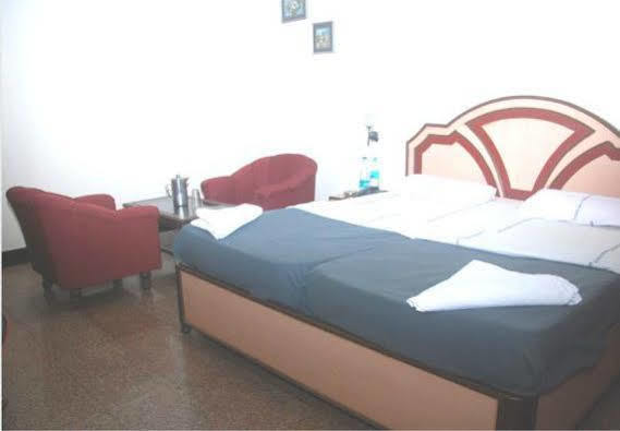 Venus Inn Bhubaneswar Exteriör bild