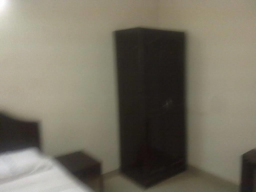 Venus Inn Bhubaneswar Exteriör bild