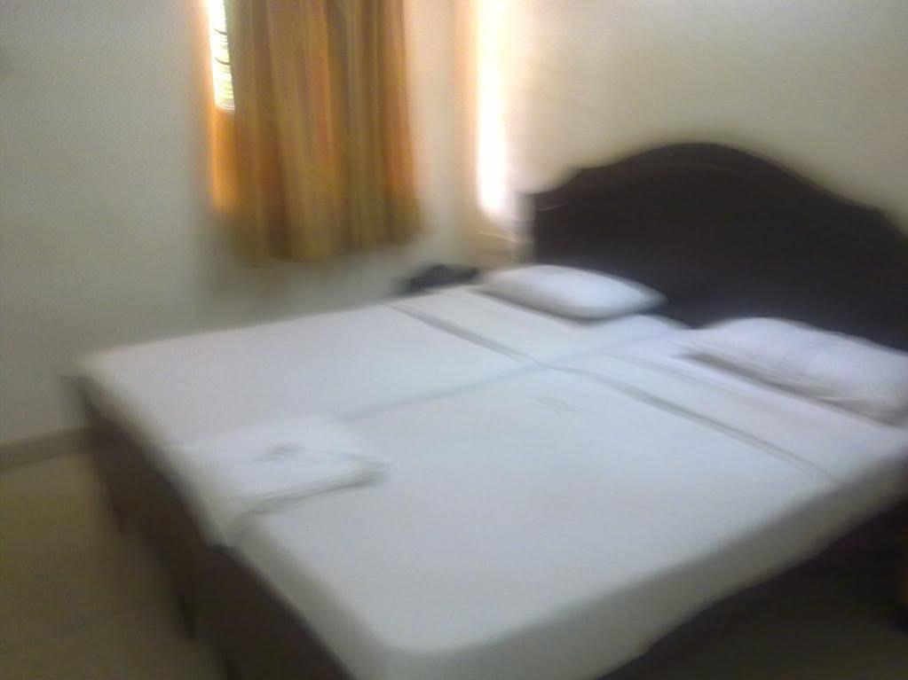Venus Inn Bhubaneswar Exteriör bild